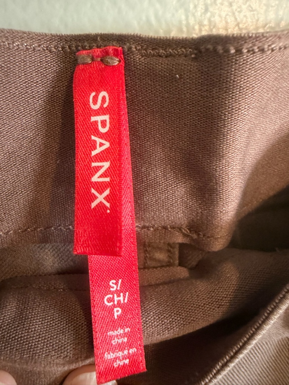 SPANX Women's Shorts Brown Casual Stretch Twill pull on style size small - Picture 5 of 8